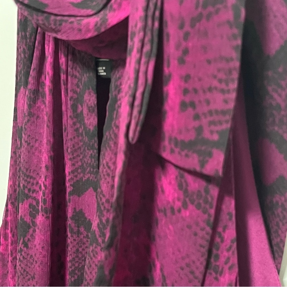 WHBM Fit & Flare Amethyst snake print Sleeveless halter Tie neck chiffon Dress - Picture 2 of 11